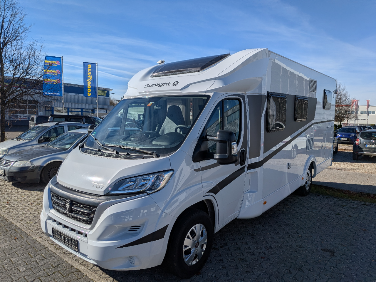 SUNLIGHT T67 zvenku